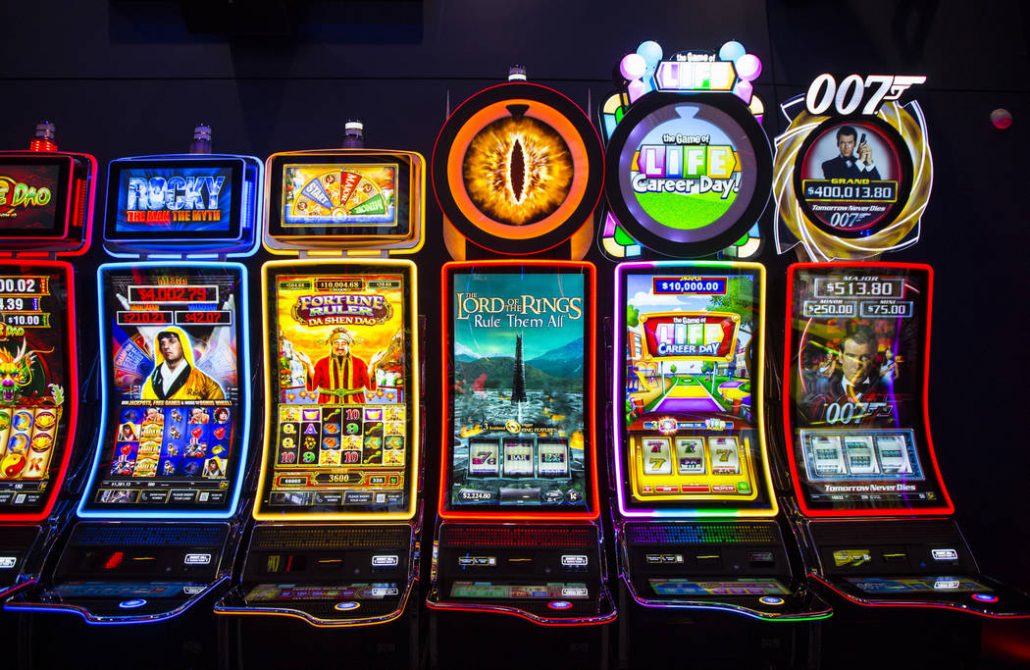 play real casino slot machines online